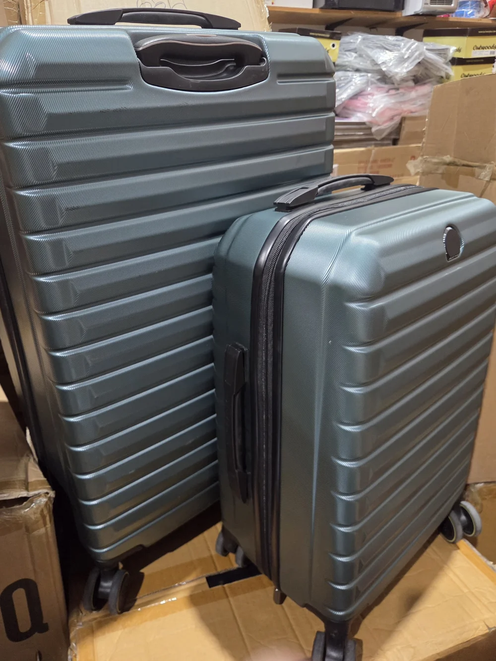 Delsey Paris 2-piece Hardside Luggage Set green Excellent Condition